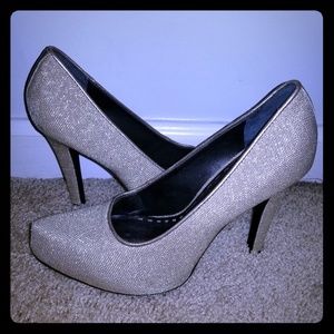 Gold Gianni Bini Pumps